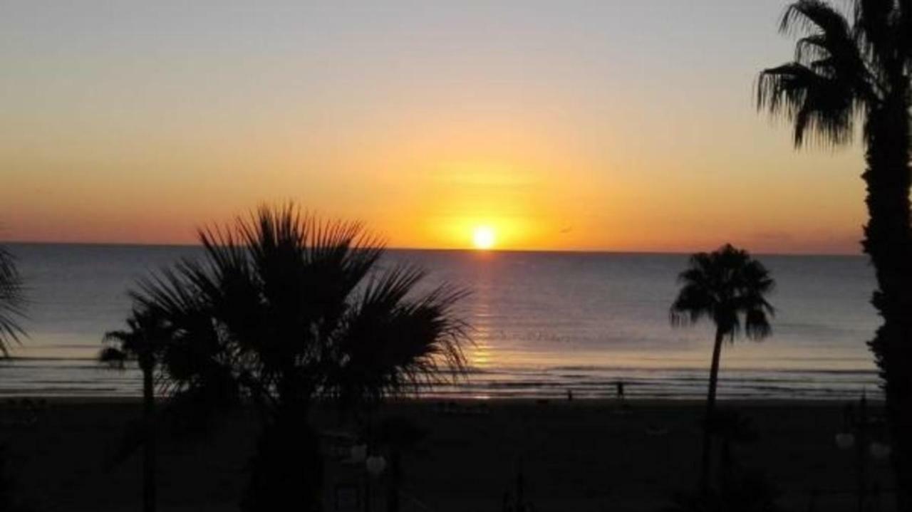 Larnaca Beach Apartment 44 外观 照片